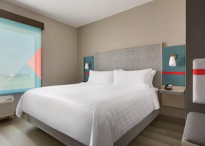 Avid Worth Downtown By Ihg
