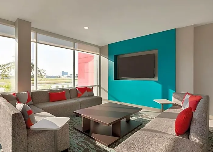 Avid Worth Downtown By Ihg 2*